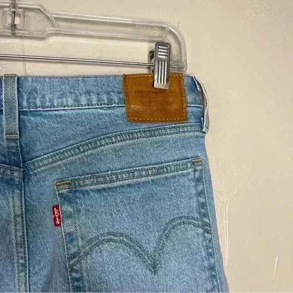 Levi’s Wedgie Ankle Fit Button Fly Sz 30 - Picture 5 of 9